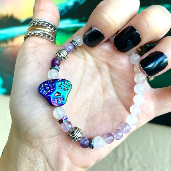 Rainbow sugar skull white agate & amethyst beads - Picture 9 of 13